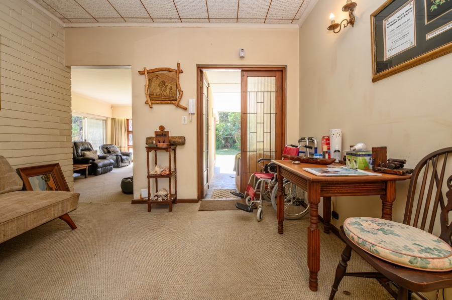 4 Bedroom Property for Sale in Summerstrand Eastern Cape